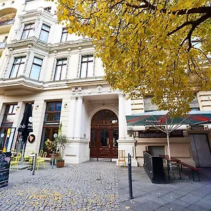 Bearlin - Center East Pensjonat